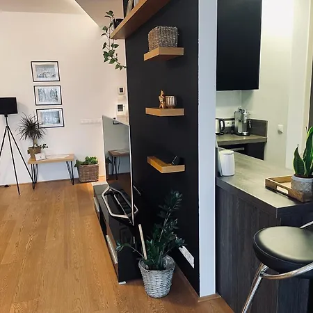 アパート Resident *