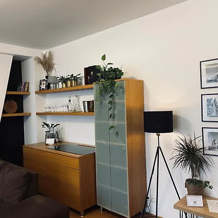 アパート Resident