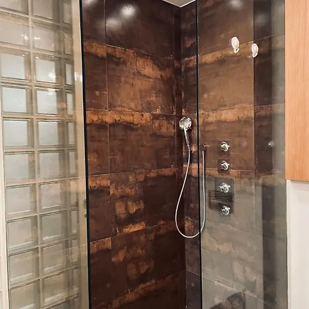 アパート Resident コシツェ